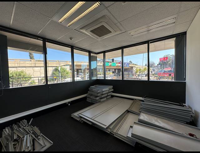 551M² OFFICE TO LET IN SANDTON CENTRAL